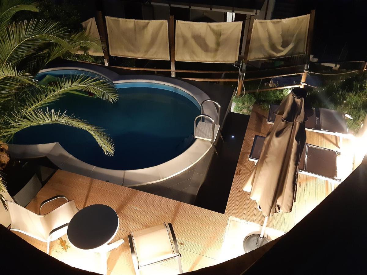 Holiday Home タヴッリア エクステリア 写真